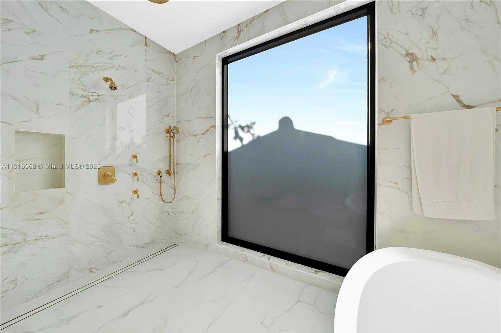 Small Image of 34 SOUTH WEST 26TH RD #N/A, Miami Number 42