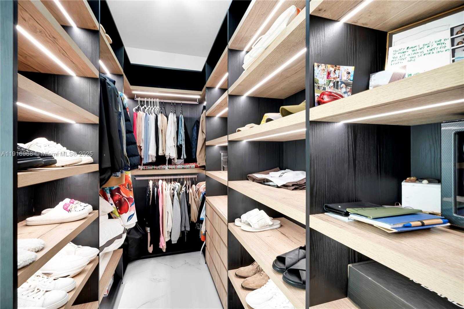 Small Image of 34 SOUTH WEST 26TH RD #N/A, Miami Number 44