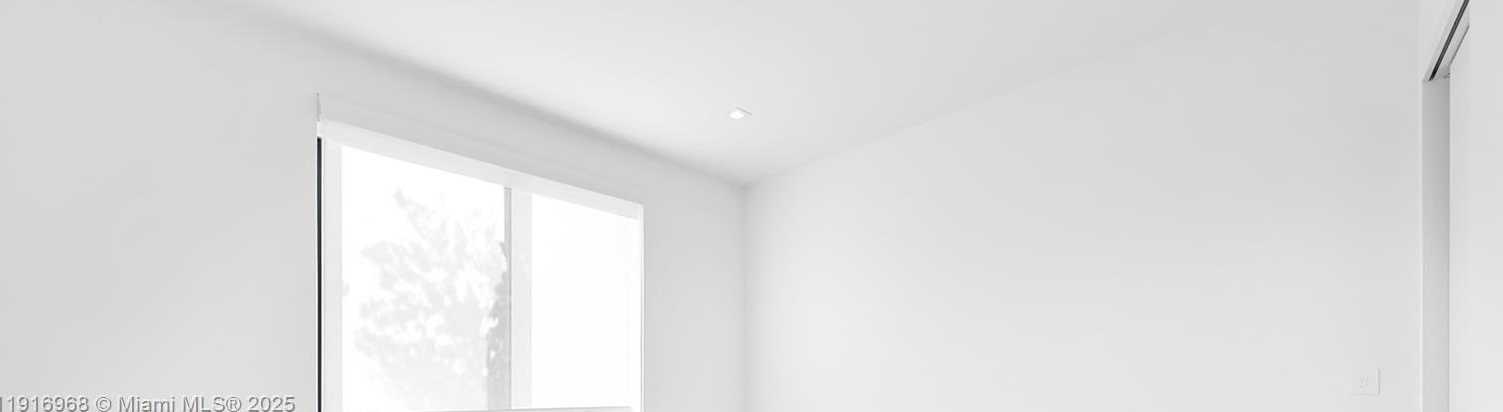 Small Image of 34 SOUTH WEST 26TH RD #N/A, Miami Number 49