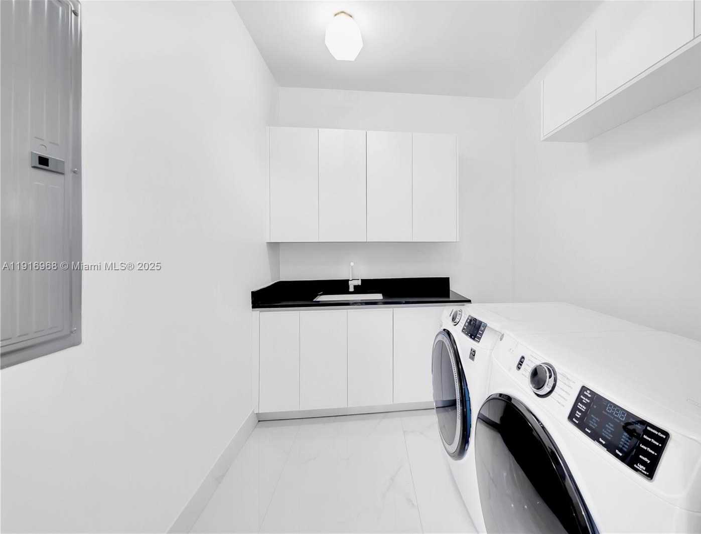 Small Image of 34 SOUTH WEST 26TH RD #N/A, Miami Number 50