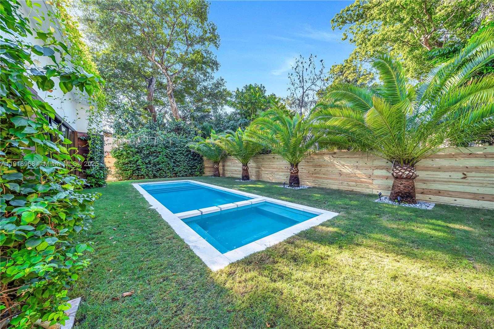 Small Image of 34 SOUTH WEST 26TH RD #N/A, Miami Number 53