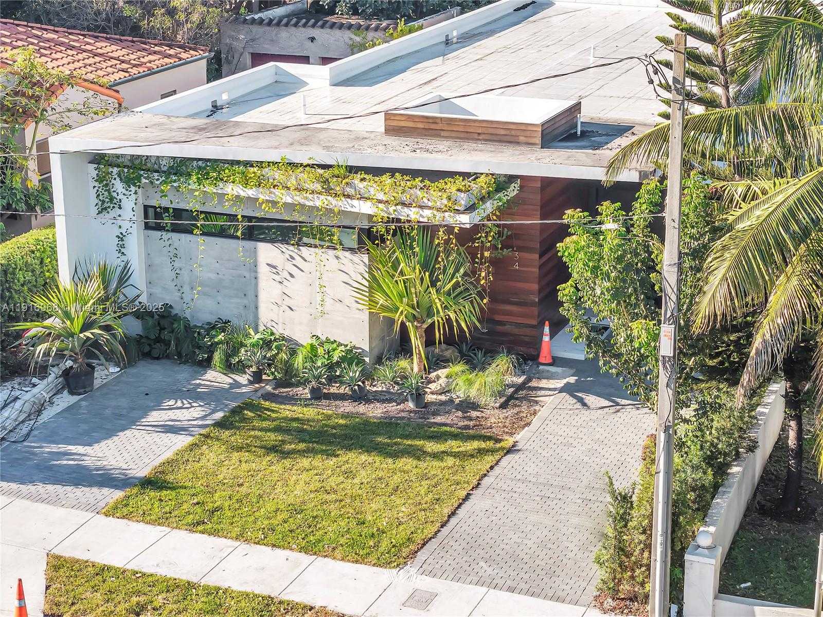 Small Image of 34 SOUTH WEST 26TH RD #N/A, Miami Number 9