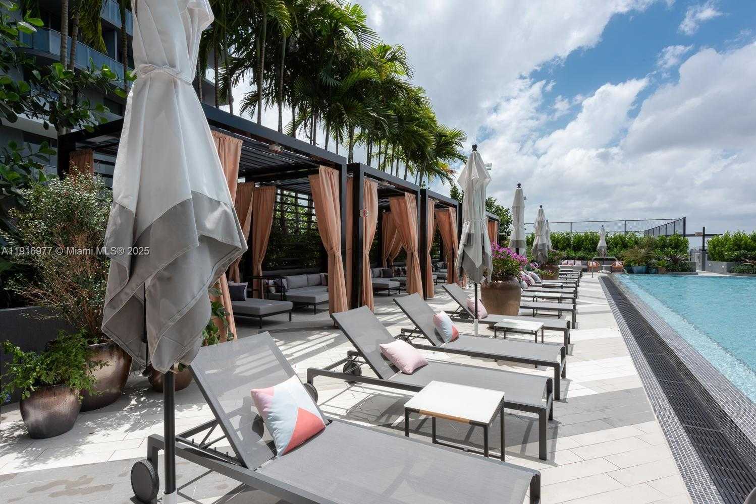 Small Image of 121 NORTH EAST 34TH ST #2905, Miami Number 23