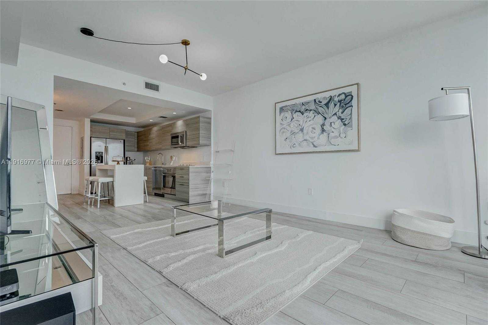 Small Image of 121 NORTH EAST 34TH ST #2905, Miami Number 4