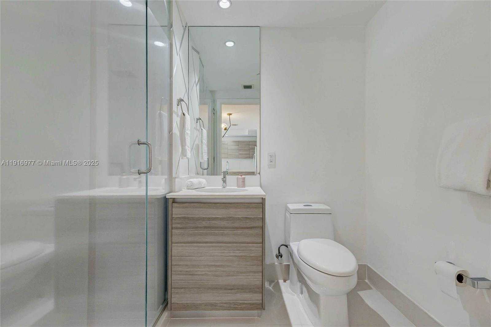 Small Image of 121 NORTH EAST 34TH ST #2905, Miami Number 9