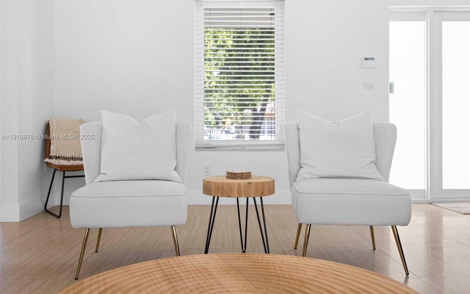 Small Image of 811 CAPRI ST, Coral Gables Number 20