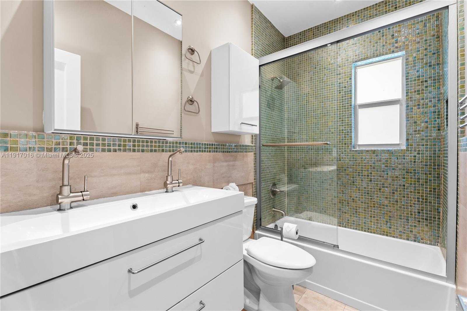 Small Image of 5865 SOUTH WEST 48TH ST, Miami Number 11