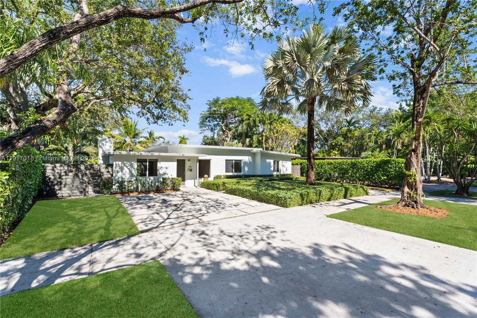 Small Image of 5865 SOUTH WEST 48TH ST, Miami Number 14