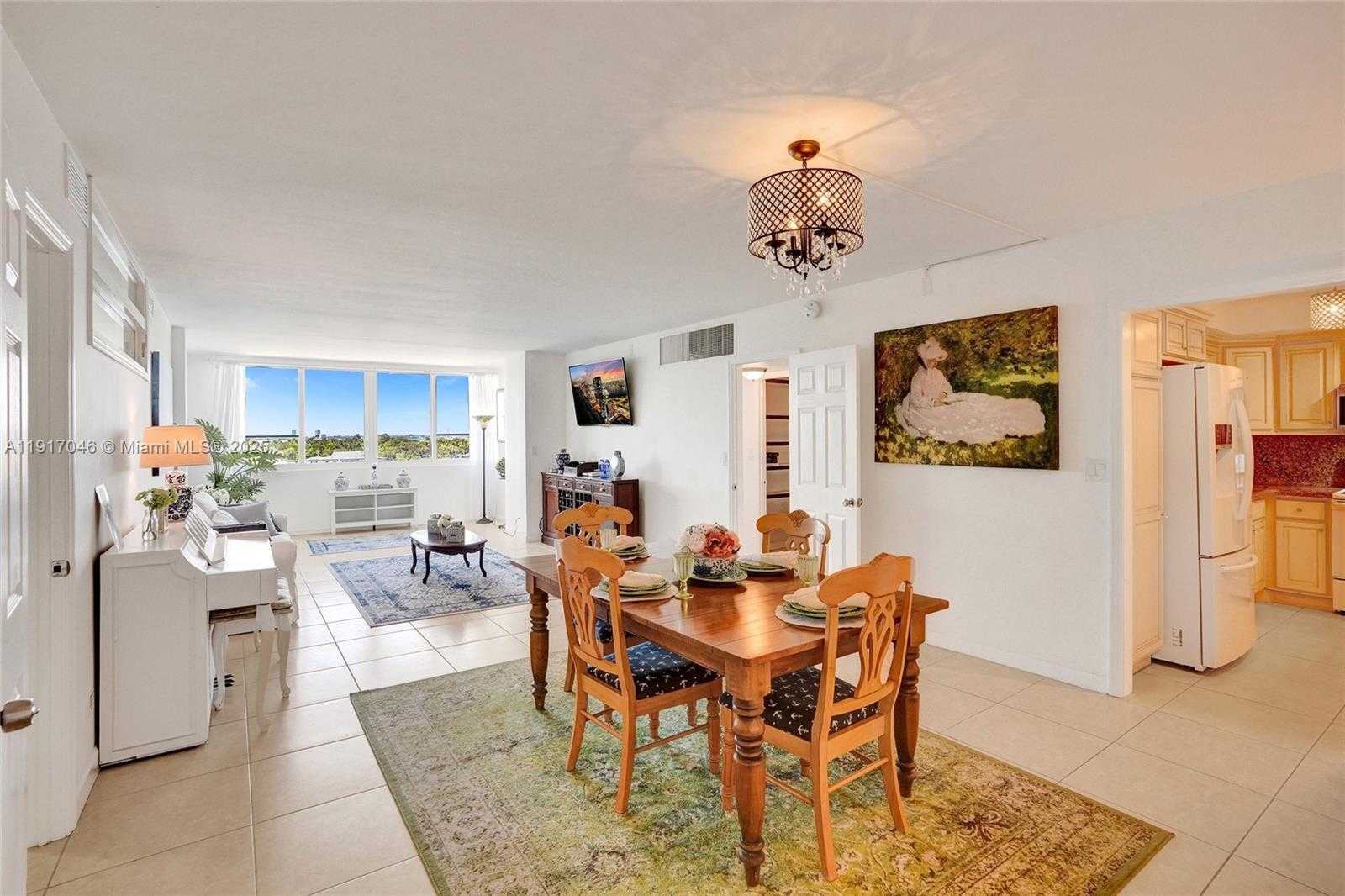 Small Image of 5005 COLLINS AVE #707, Miami Beach Number 11