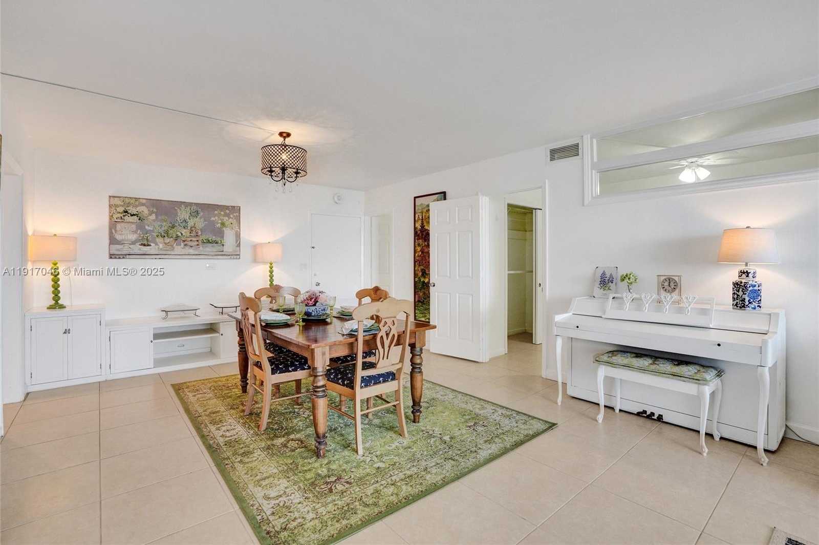 Small Image of 5005 COLLINS AVE #707, Miami Beach Number 13