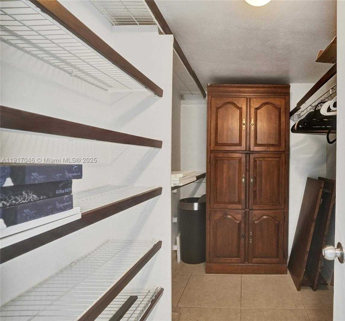 Small Image of 5005 COLLINS AVE #707, Miami Beach Number 21