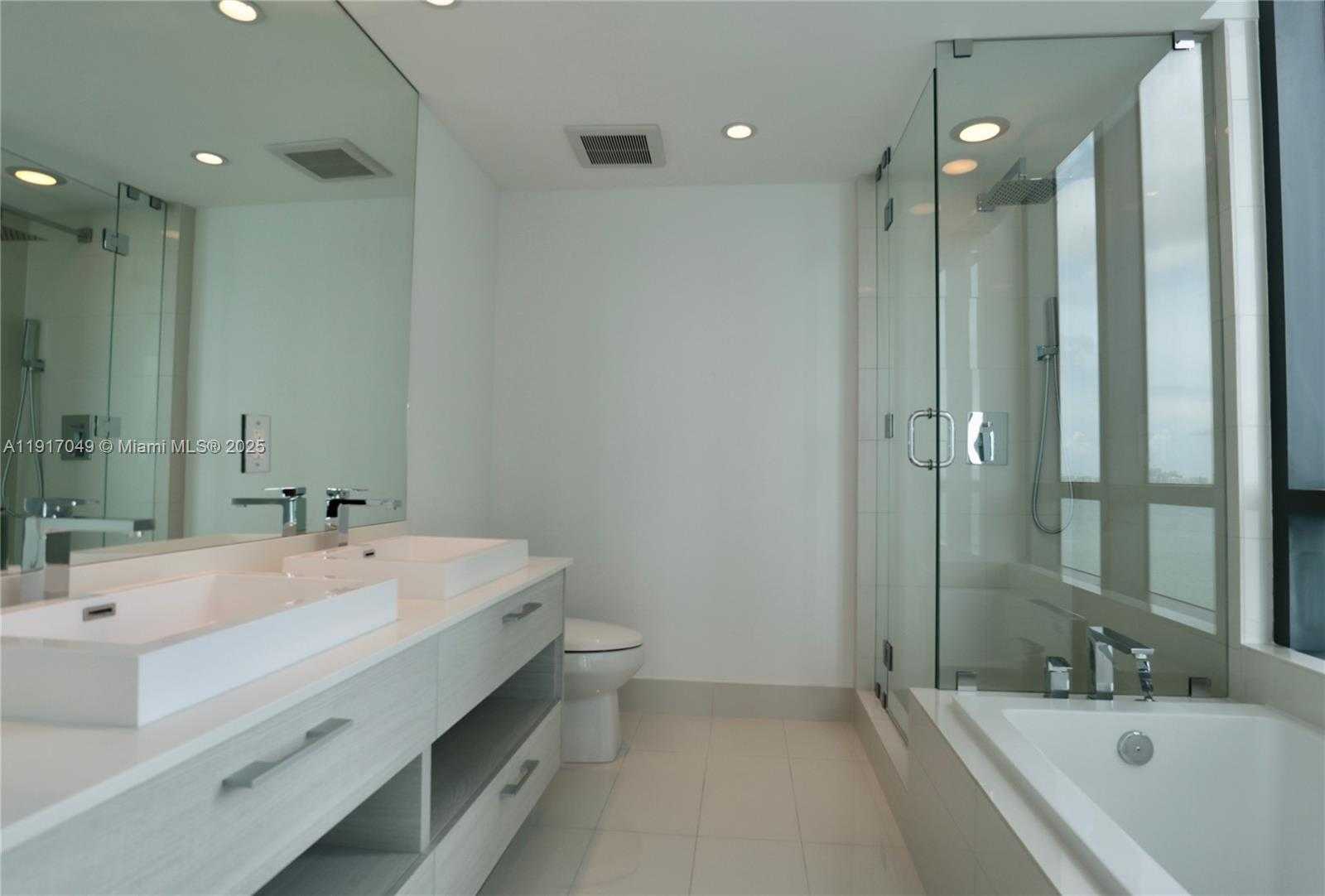 Small Image of 650 NORTH EAST 32 #1207, Miami Number 11