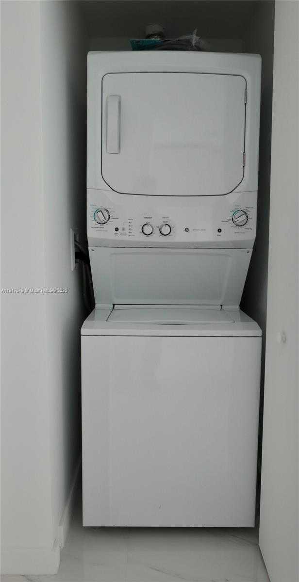 Small Image of 650 NORTH EAST 32 #1207, Miami Number 20