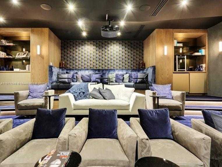 Small Image of 650 NORTH EAST 32 #1207, Miami Number 30