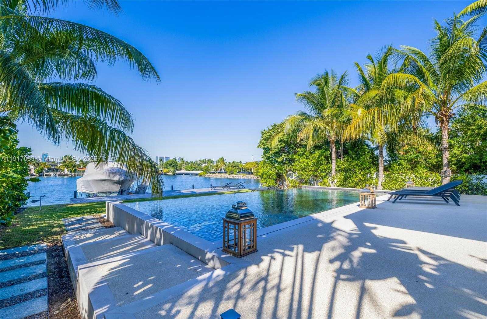 Small Image of 200 WEST RIVO ALTO DR, Miami Beach Number 10