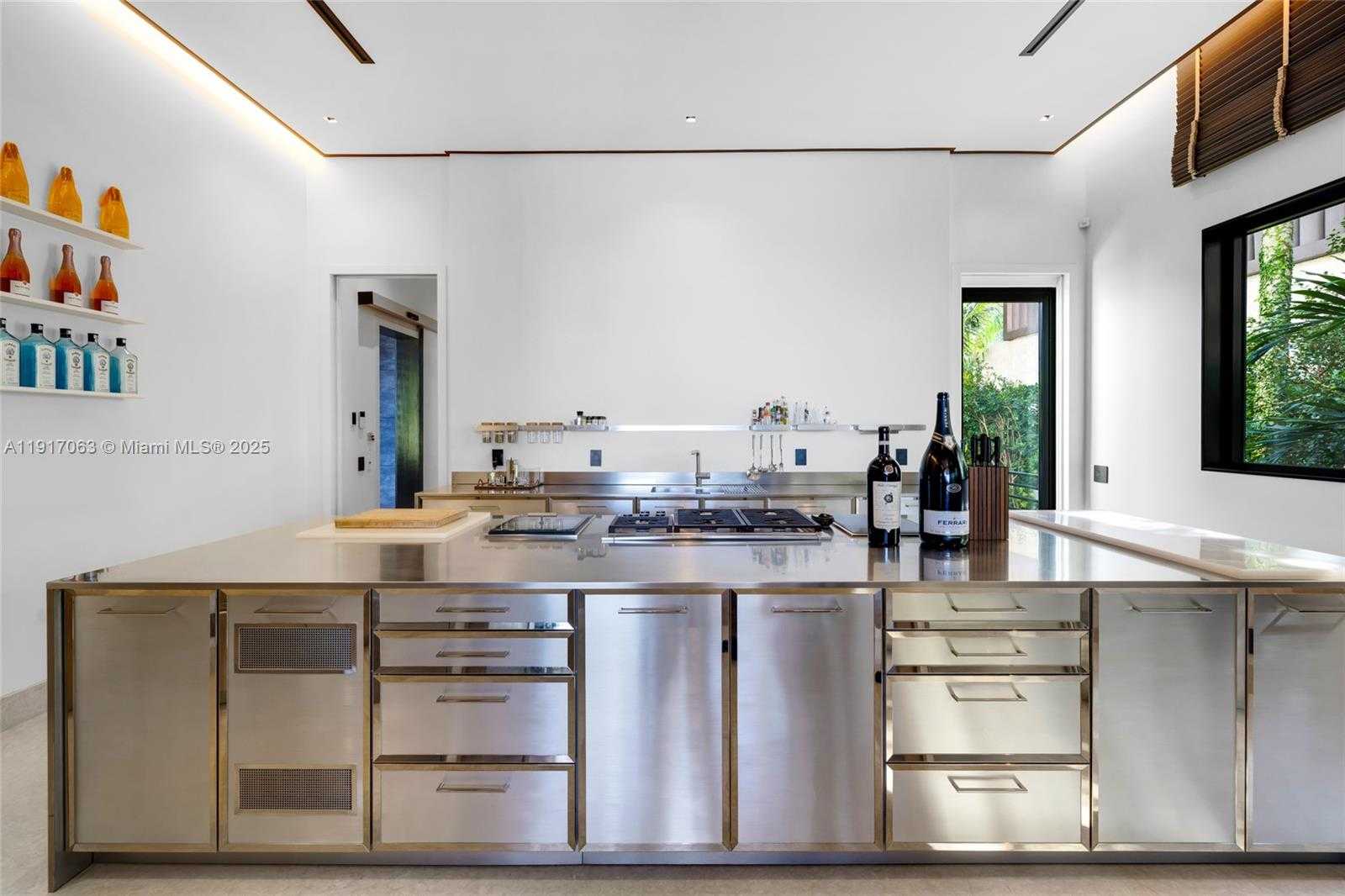 Small Image of 200 WEST RIVO ALTO DR, Miami Beach Number 28