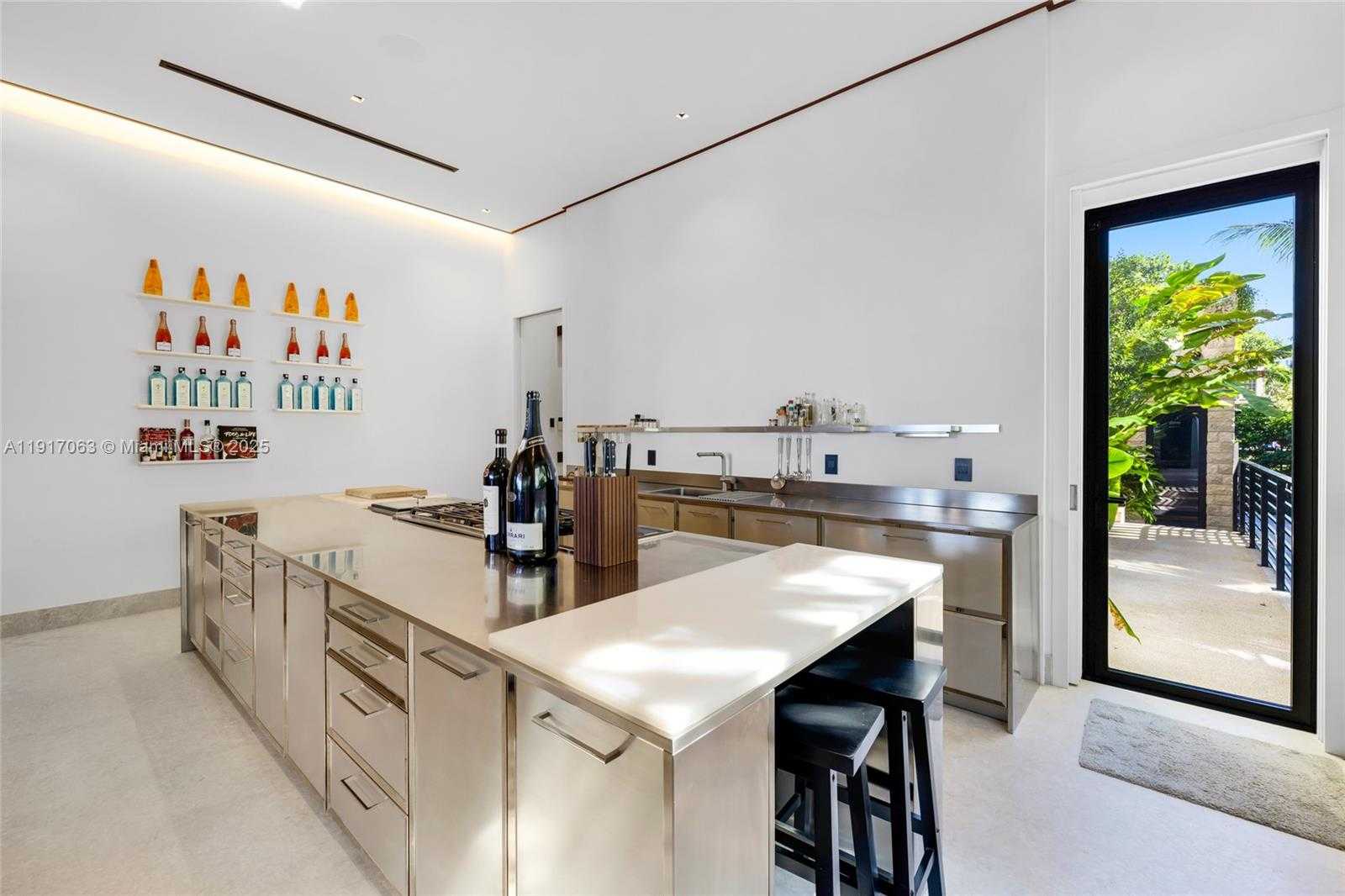 Small Image of 200 WEST RIVO ALTO DR, Miami Beach Number 29