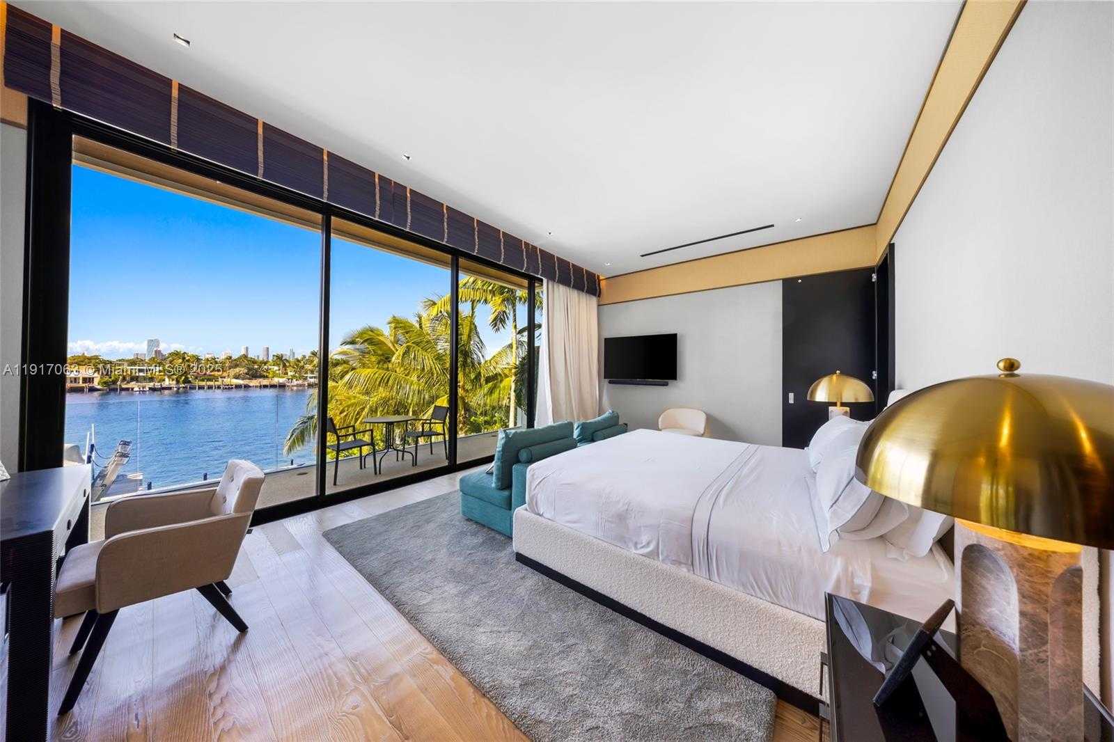 Small Image of 200 WEST RIVO ALTO DR, Miami Beach Number 39