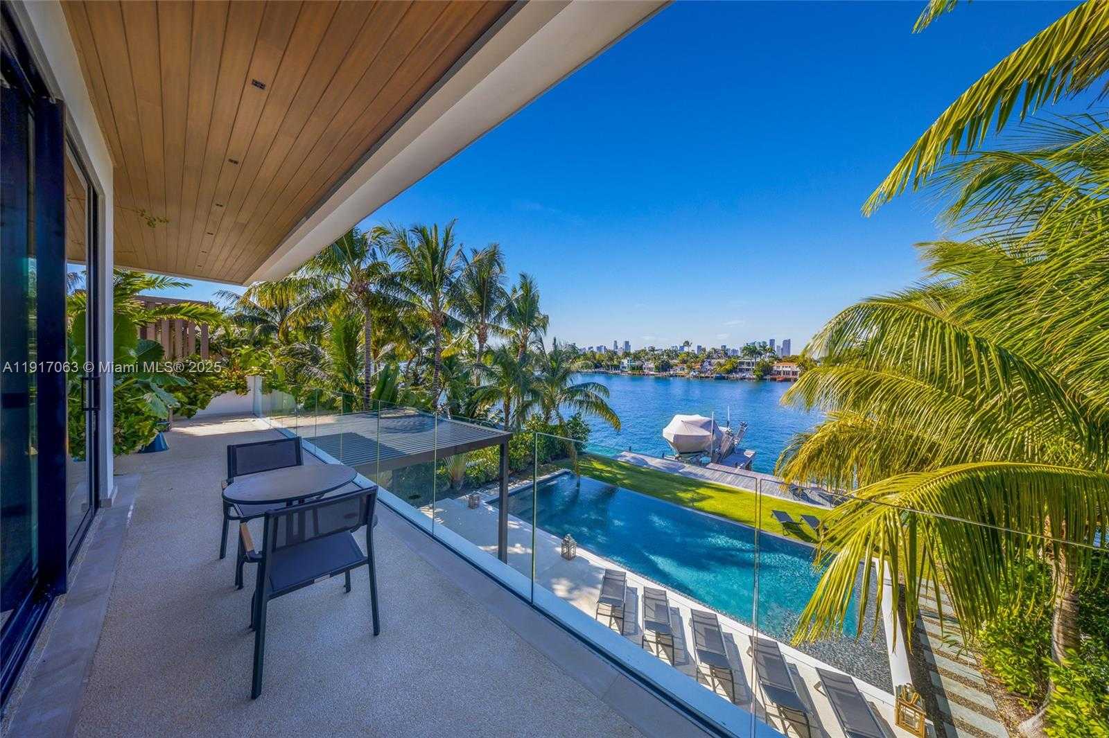 Small Image of 200 WEST RIVO ALTO DR, Miami Beach Number 48