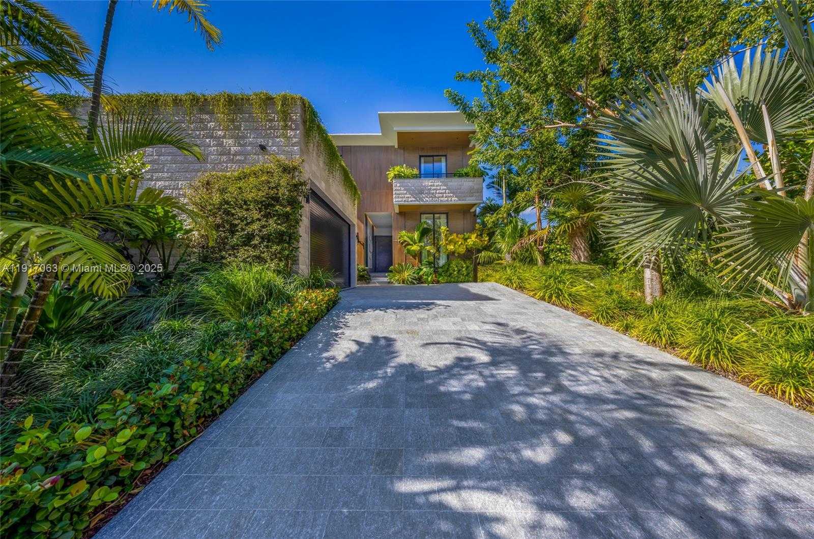 Small Image of 200 WEST RIVO ALTO DR, Miami Beach Number 57