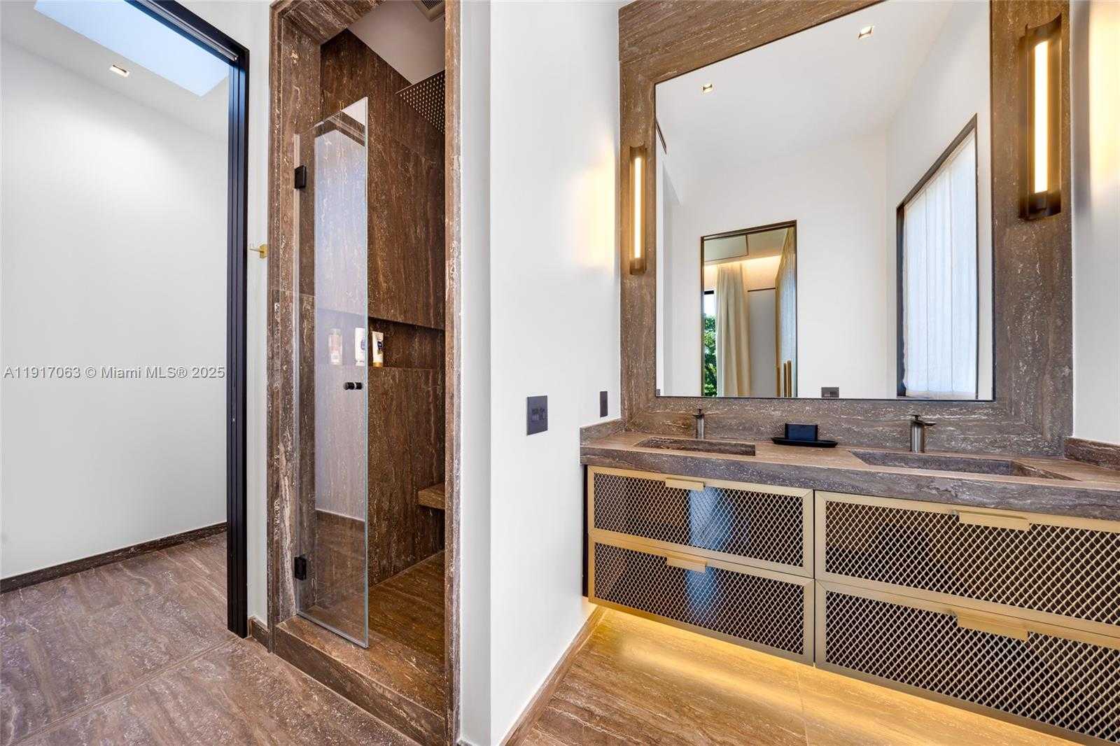 Small Image of 200 WEST RIVO ALTO DR, Miami Beach Number 64