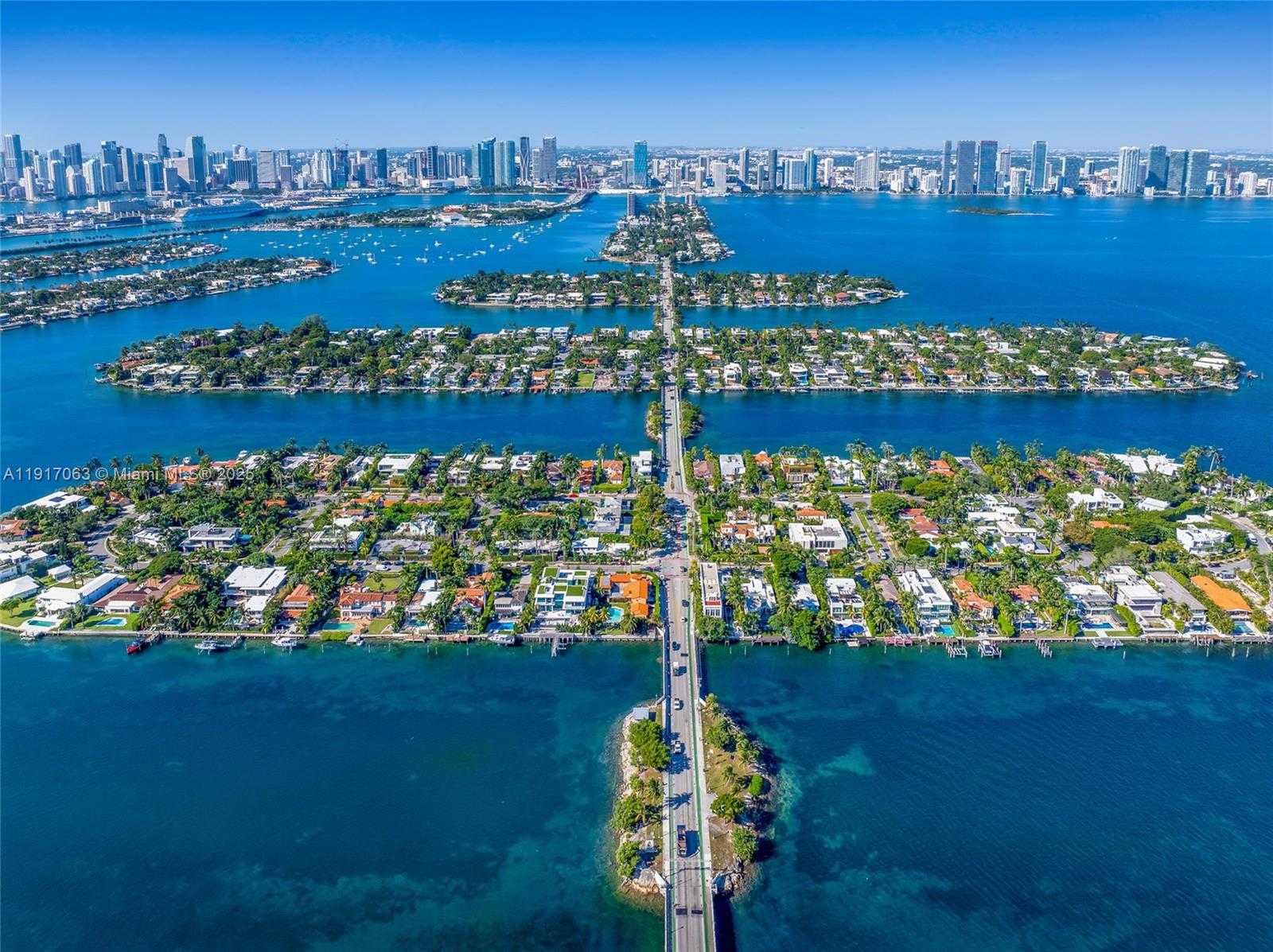 Small Image of 200 WEST RIVO ALTO DR, Miami Beach Number 75