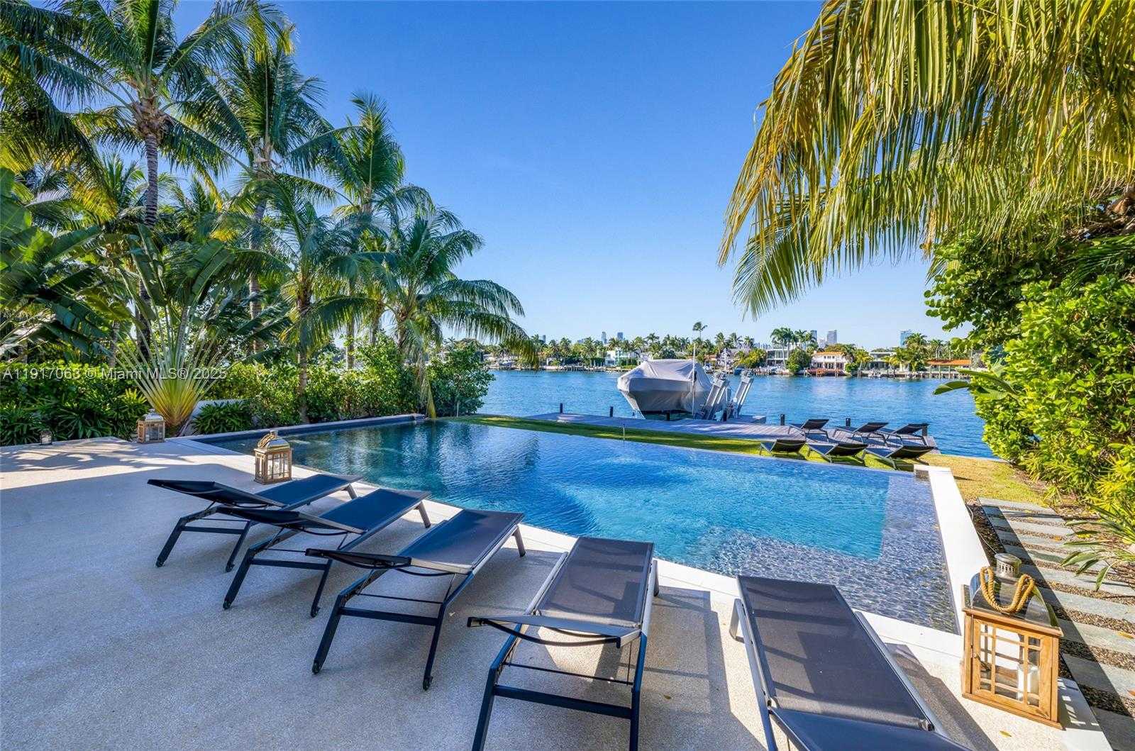 Small Image of 200 WEST RIVO ALTO DR, Miami Beach Number 9