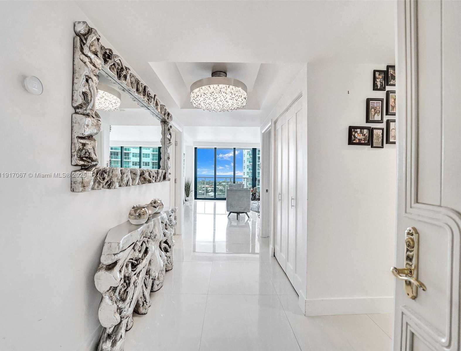 Small Image of 20281 EAST COUNTRY CLUB DR #1114, Aventura Number 2