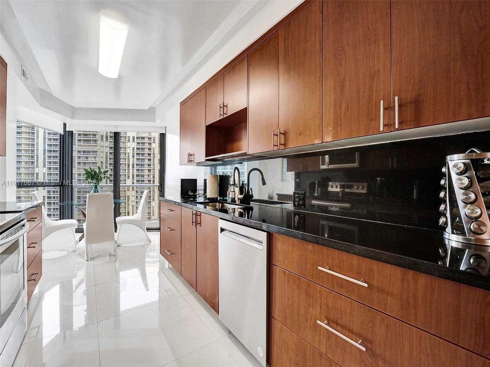 Small Image of 20281 EAST COUNTRY CLUB DR #1114, Aventura Number 30