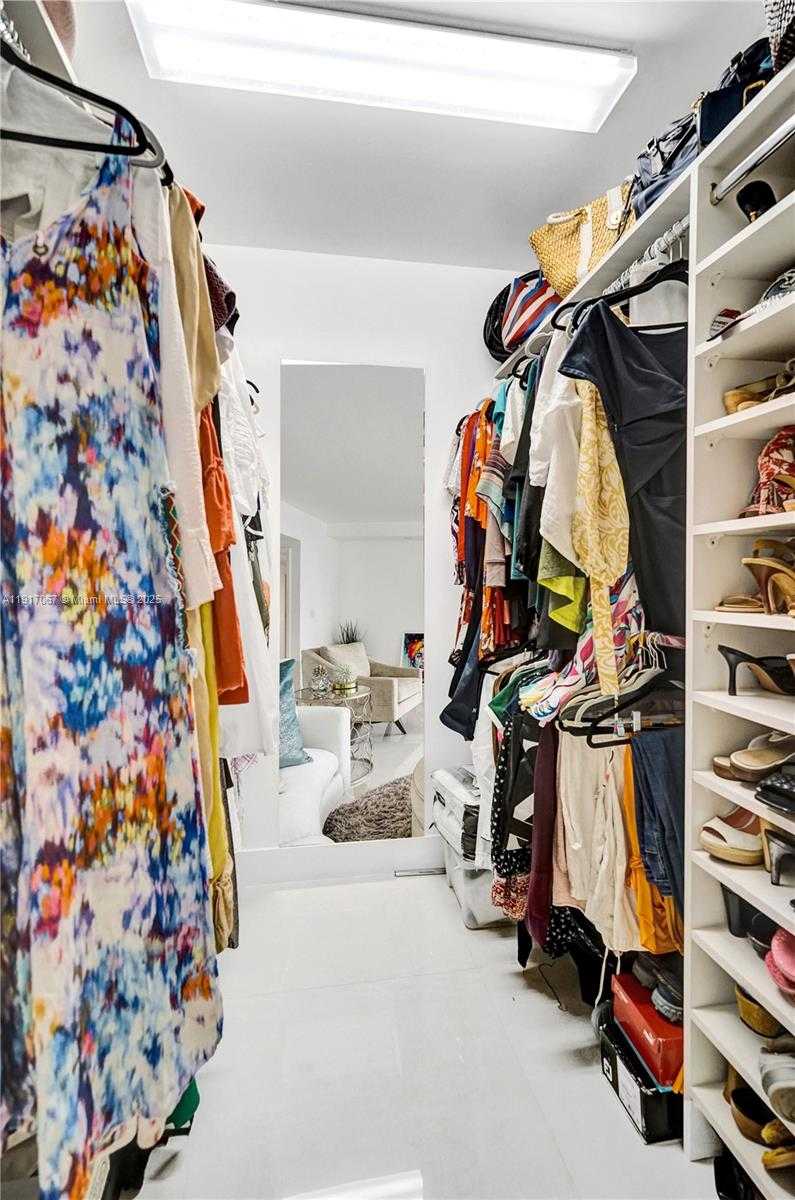 Small Image of 20281 EAST COUNTRY CLUB DR #1114, Aventura Number 51