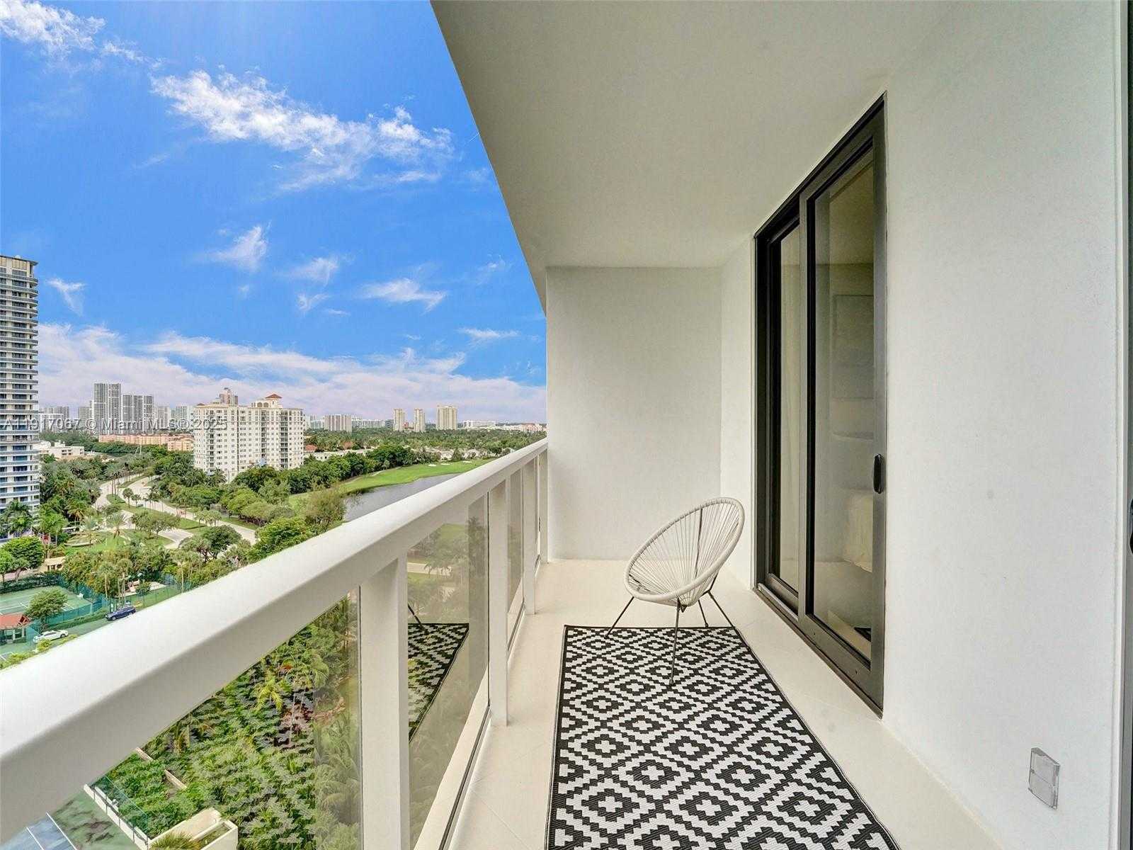 Small Image of 20281 EAST COUNTRY CLUB DR #1114, Aventura Number 57