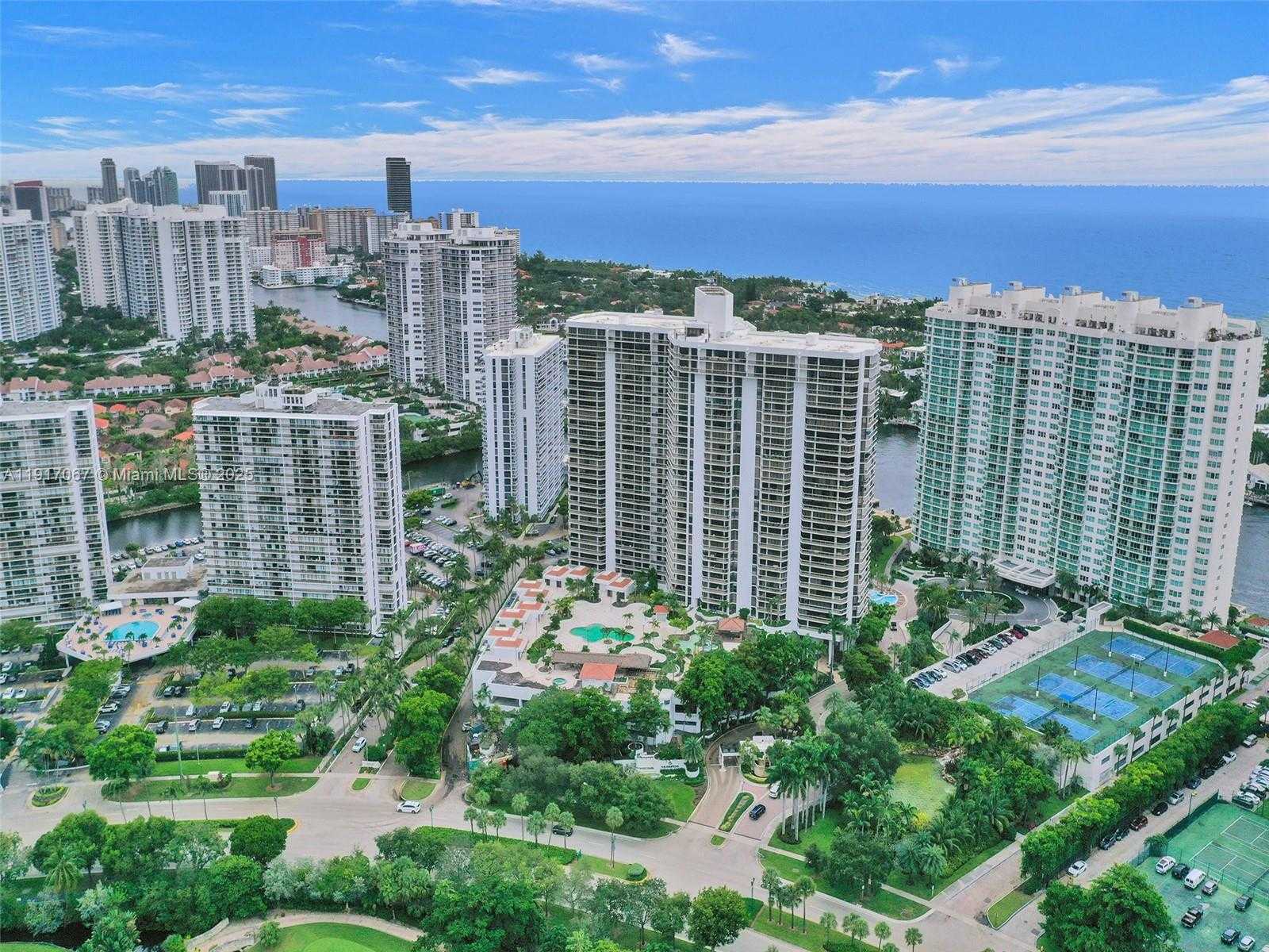 Small Image of 20281 EAST COUNTRY CLUB DR #1114, Aventura Number 79