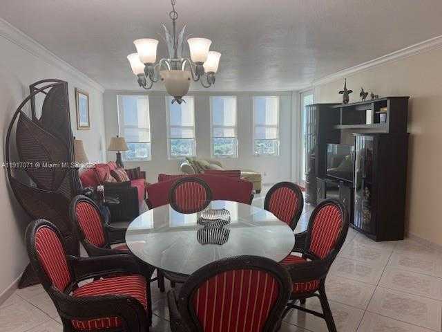 Small Image of 5401 COLLINS AVE #931, Miami Beach Number 26