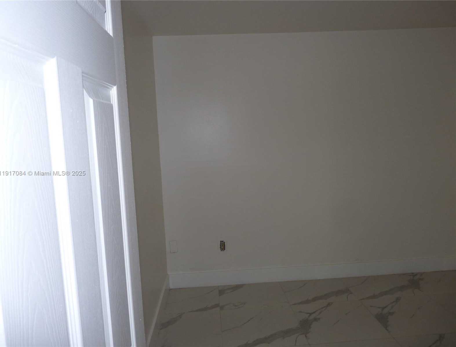 Small Image of 14501 NORTH KENDALL DR #105H, Miami Number 24