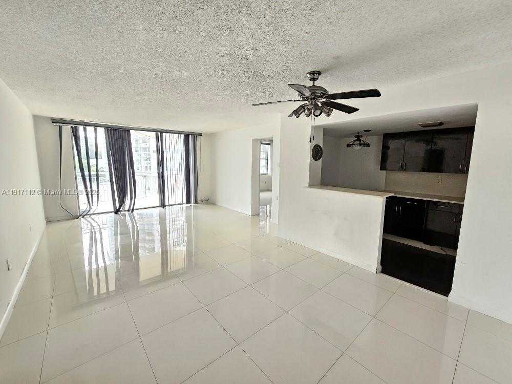 Small Image of 18021 BISCAYNE BLVD #402, Aventura Number 18