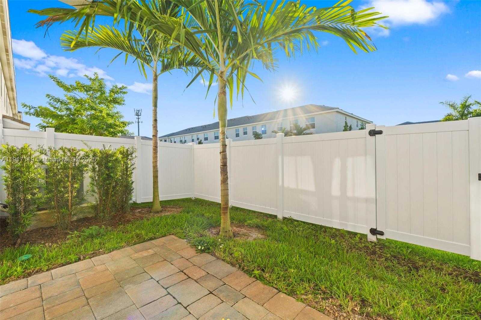 Small Image of 210 SOUTH WEST 170TH AVE #210, Pembroke Pines Number 17