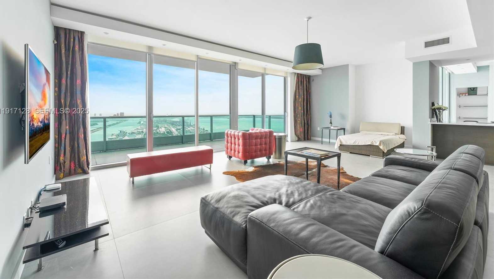 Imagen de Pequeño Objeto