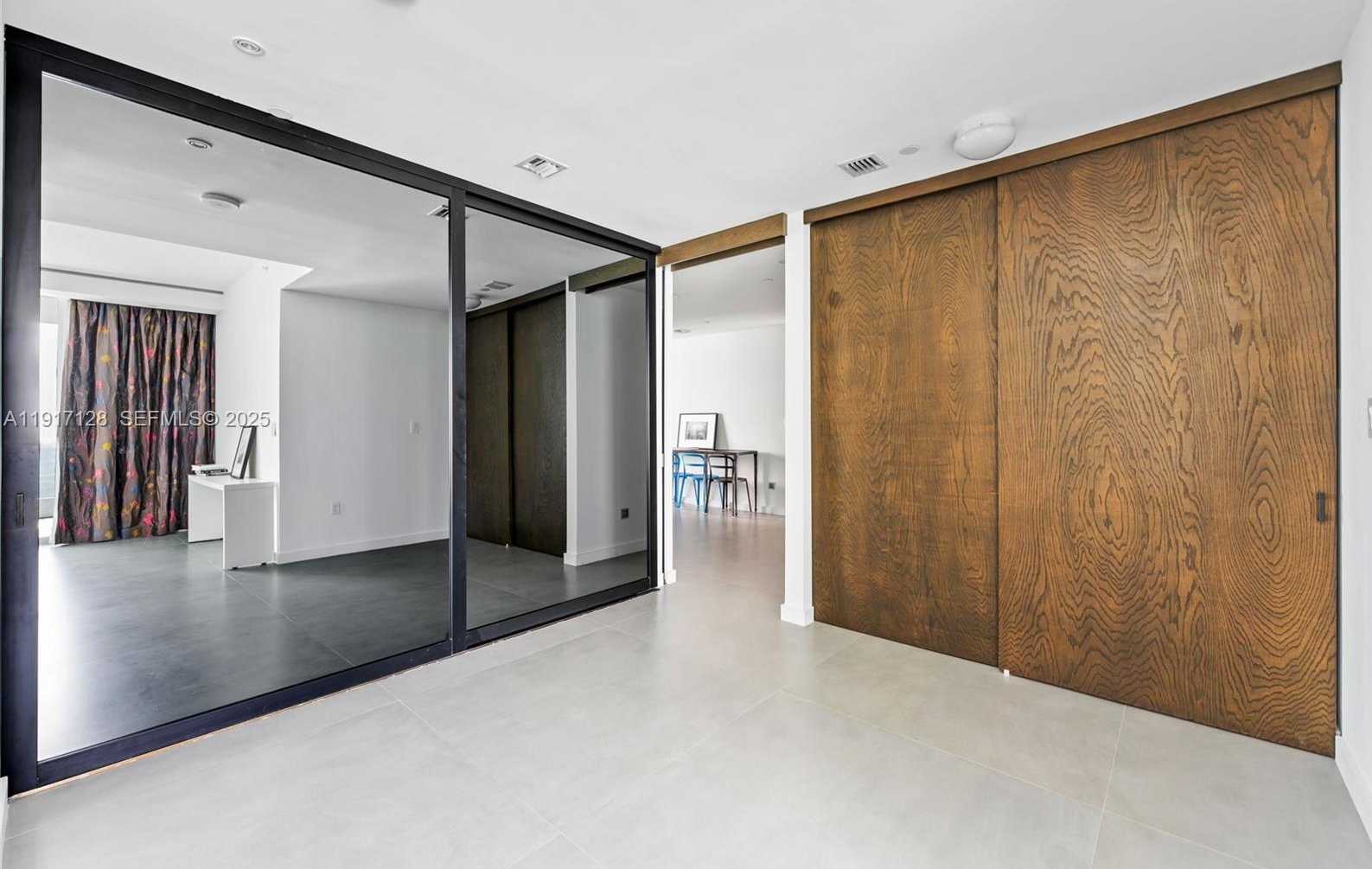 Imagen de Pequeño Objeto