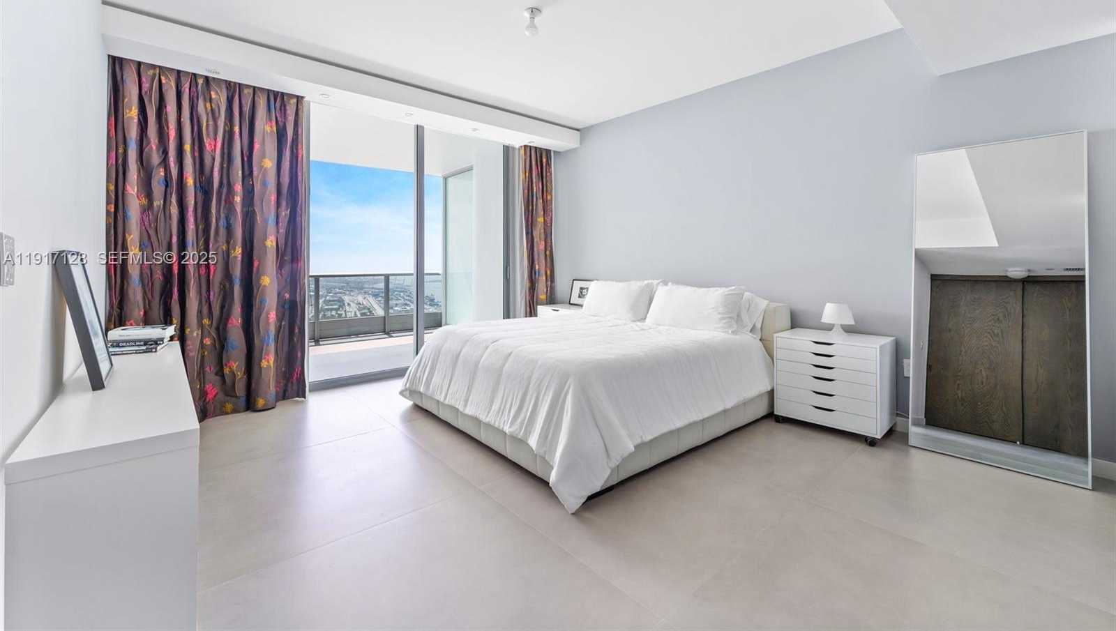 Imagen de Pequeño Objeto