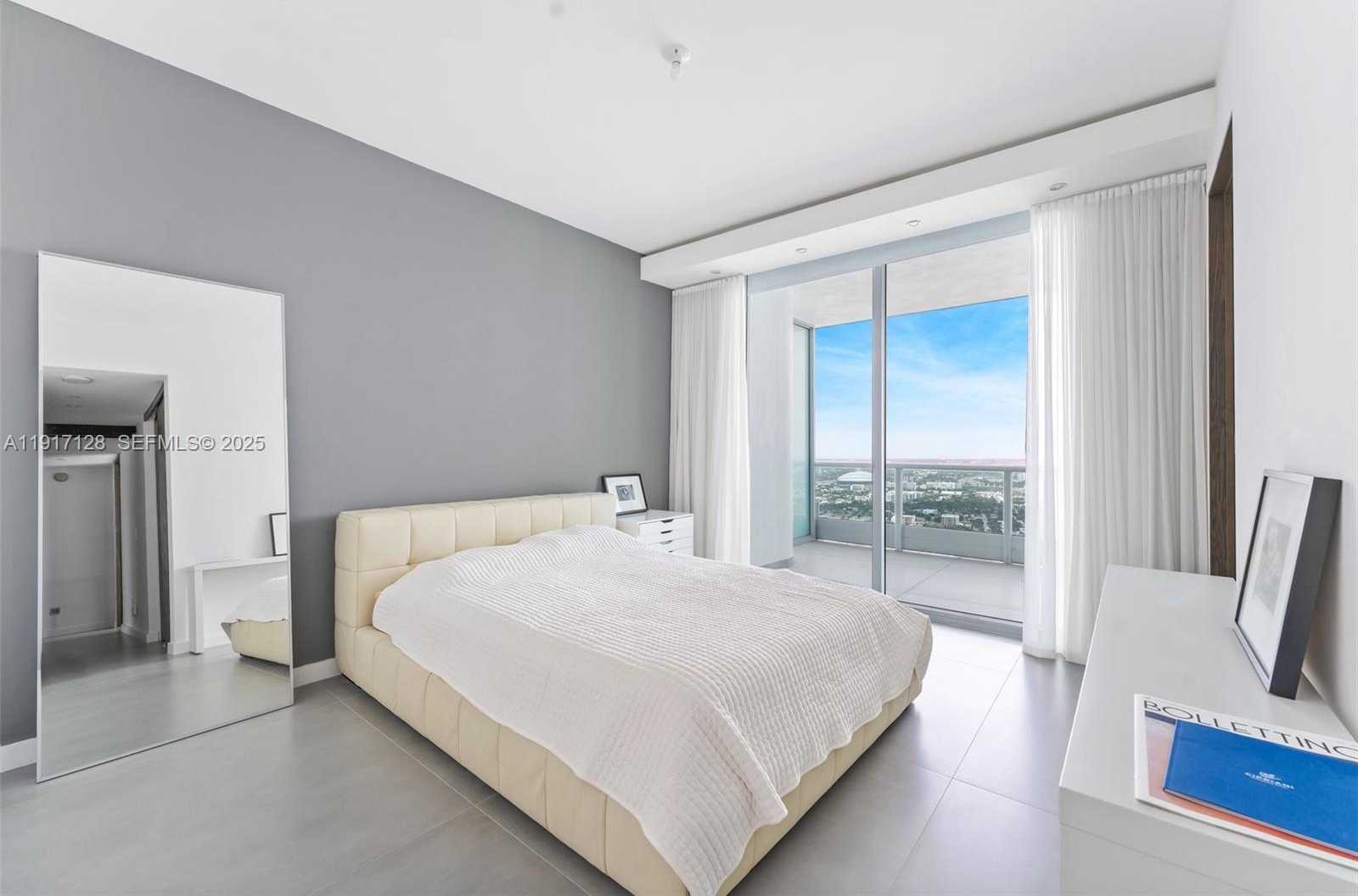 Imagen de Pequeño Objeto