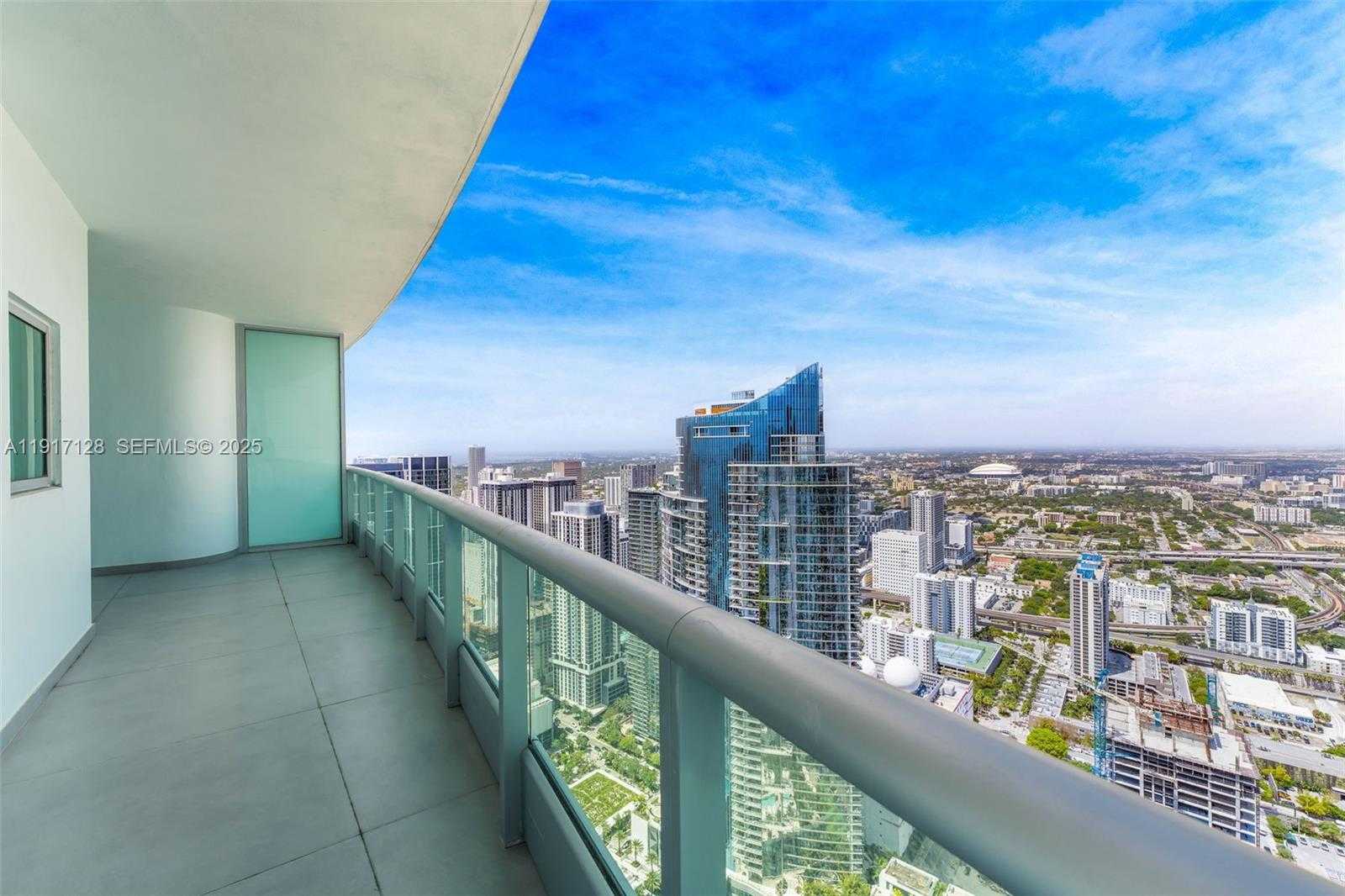 Imagen de Pequeño Objeto