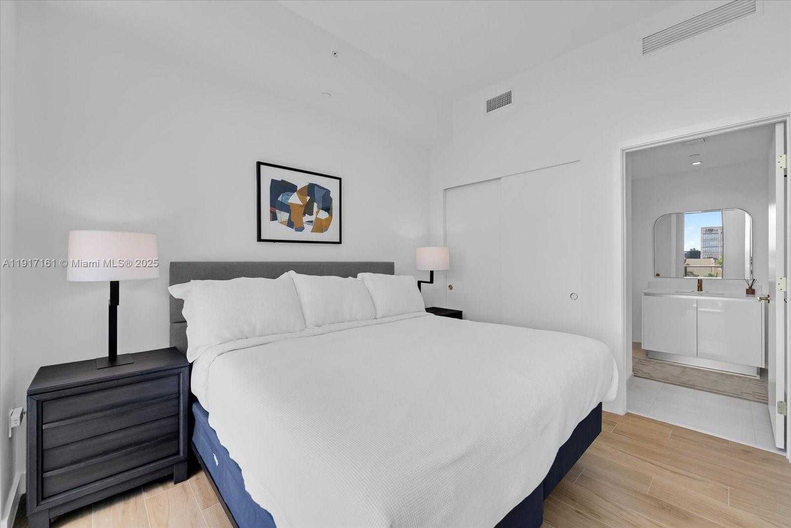 Small Image of 2678 TIGERTAIL AVE #513, Miami Number 20