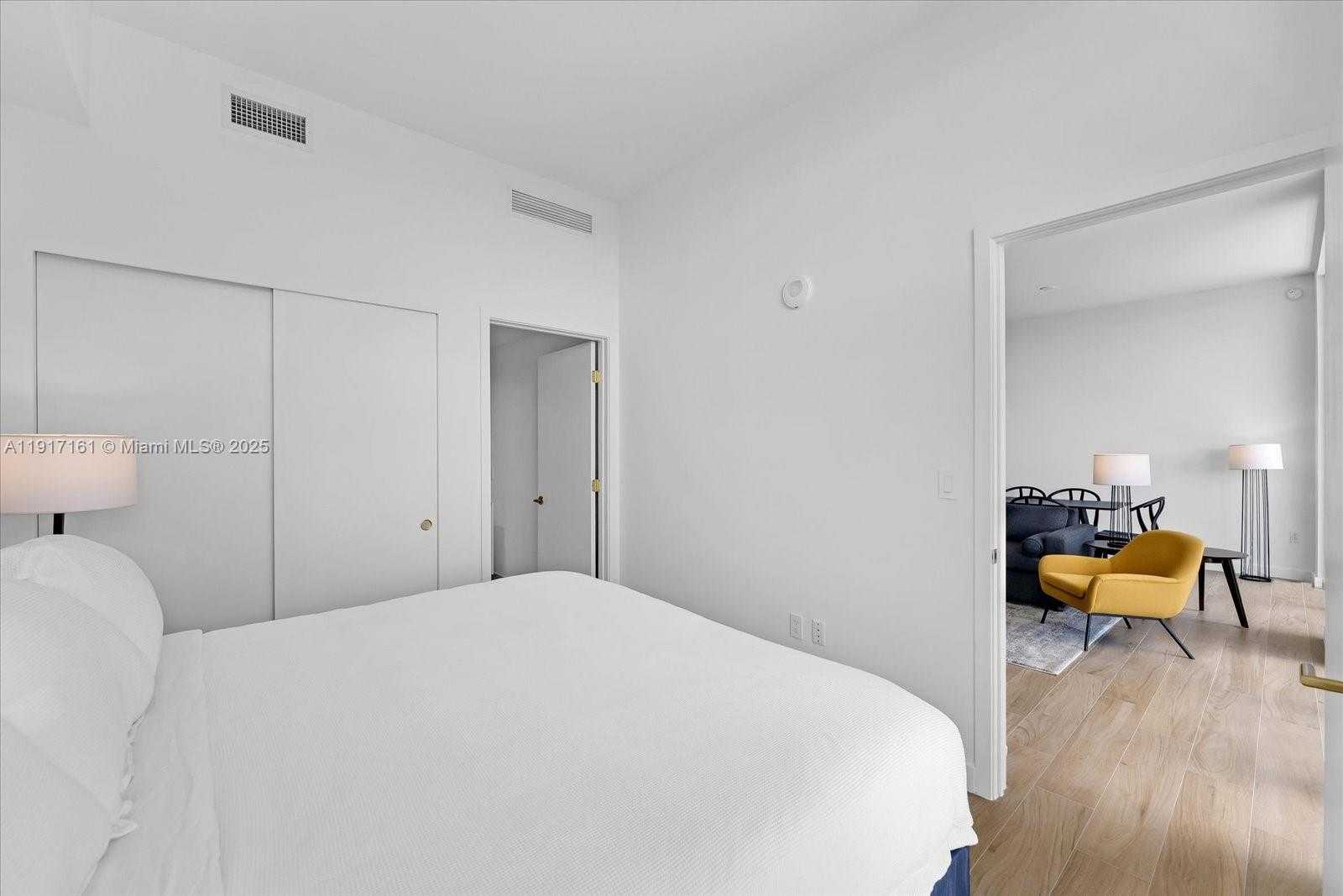 Small Image of 2678 TIGERTAIL AVE #513, Miami Number 21