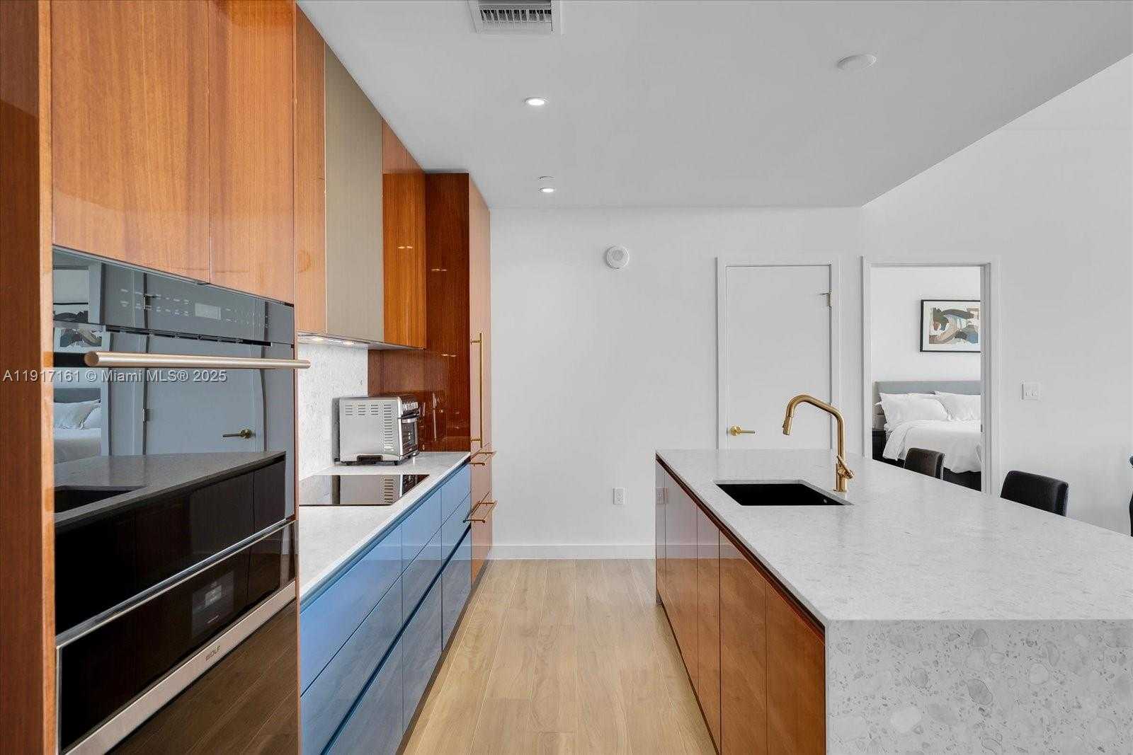 Small Image of 2678 TIGERTAIL AVE #513, Miami Number 9