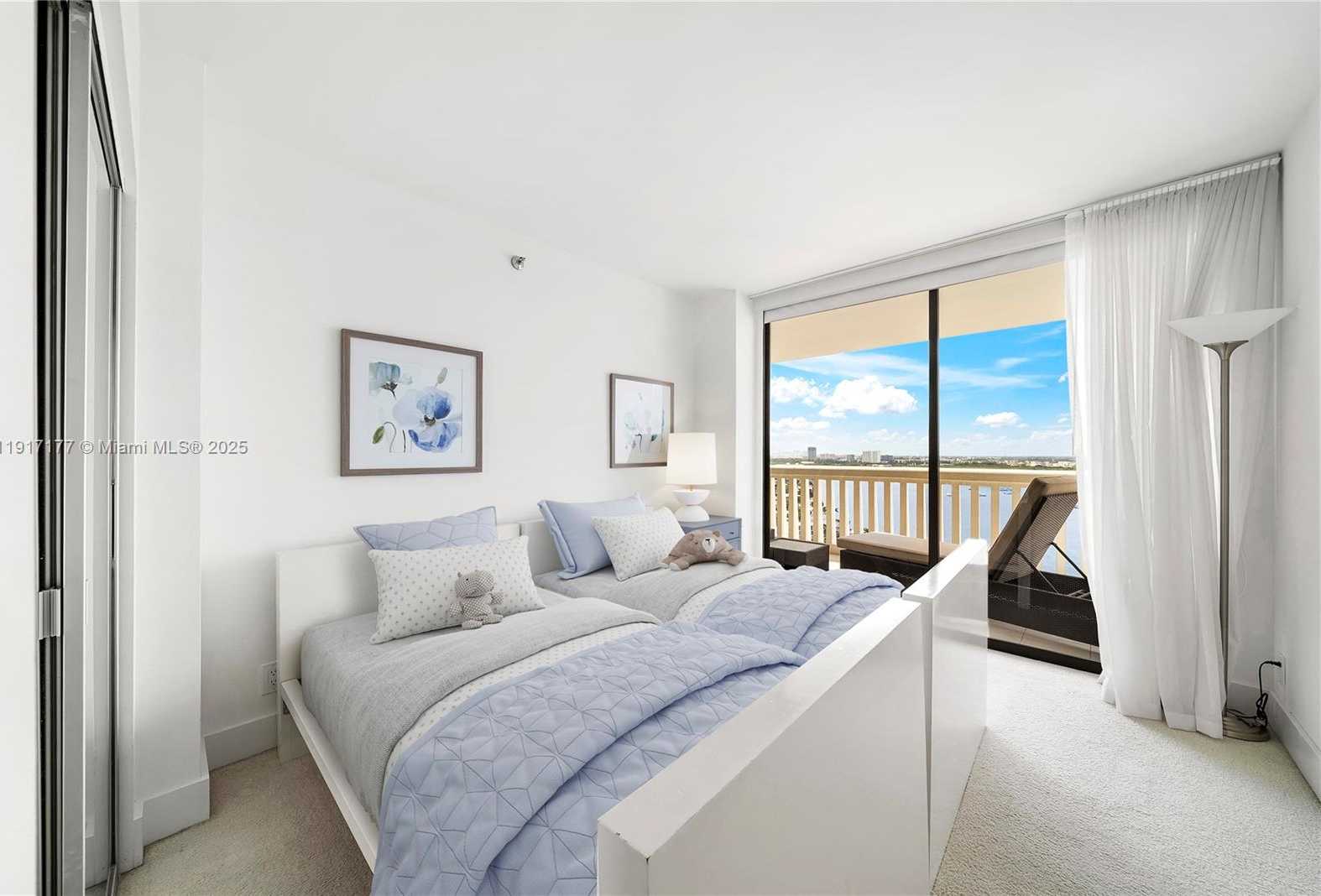 Small Image of 1000 WEST ISLAND BLVD #2407, Aventura Number 14