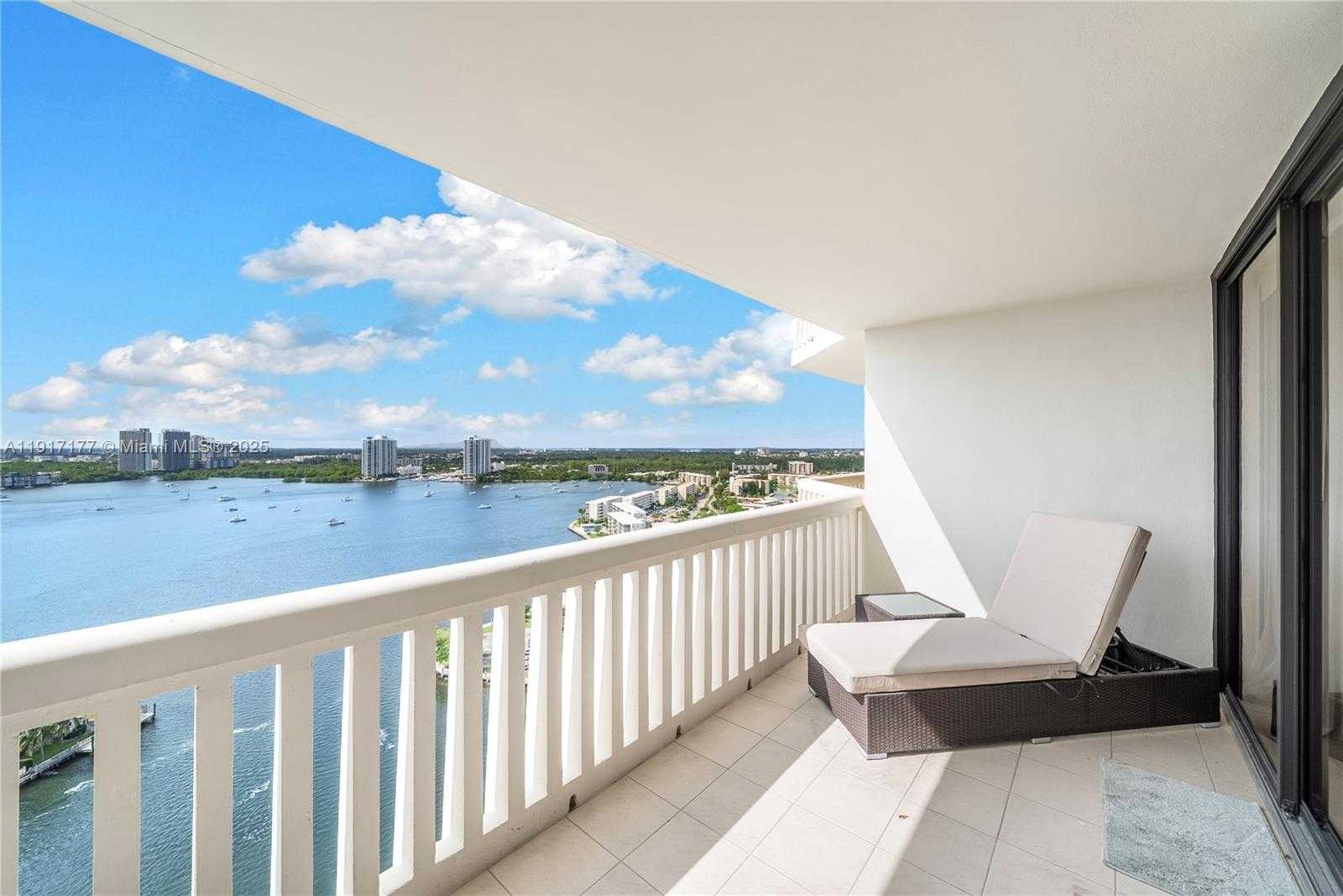 Small Image of 1000 WEST ISLAND BLVD #2407, Aventura Number 2