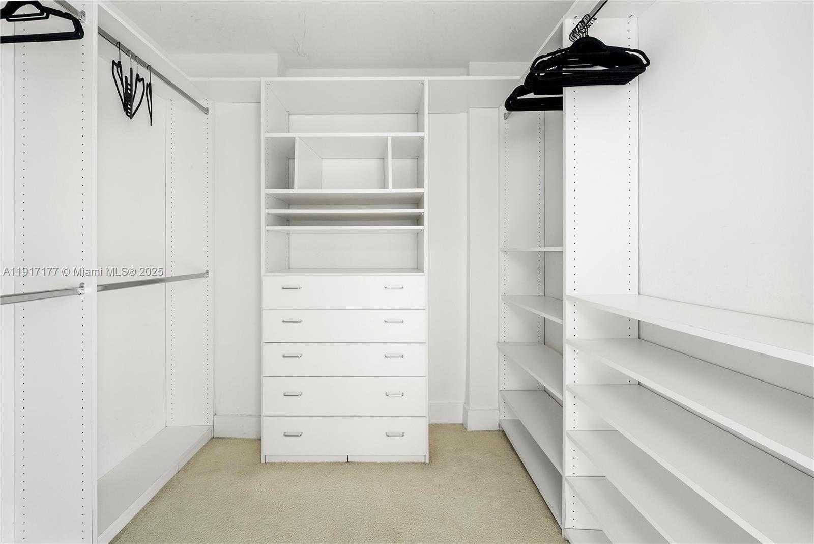 Small Image of 1000 WEST ISLAND BLVD #2407, Aventura Number 24