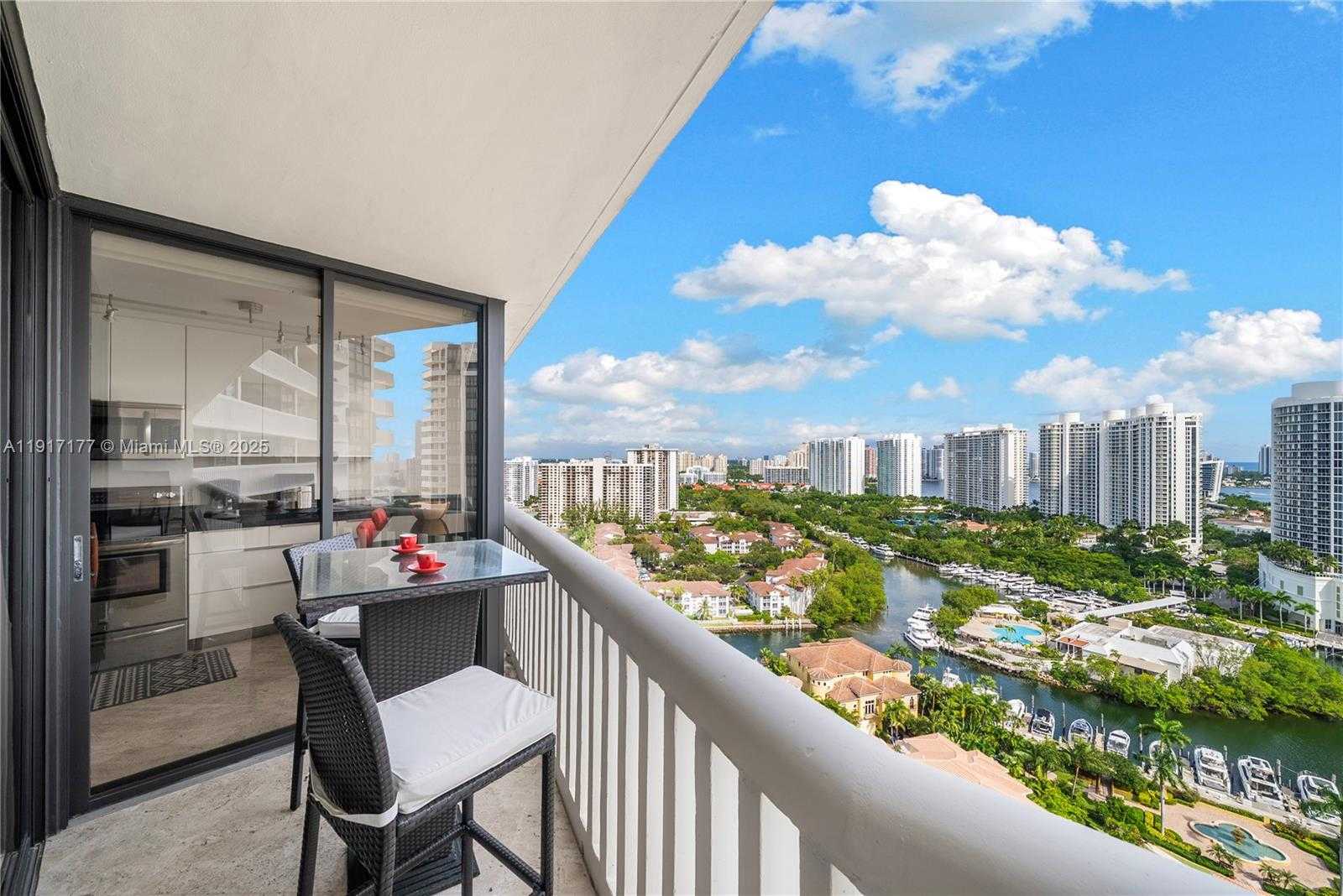 Small Image of 1000 WEST ISLAND BLVD #2407, Aventura Number 28