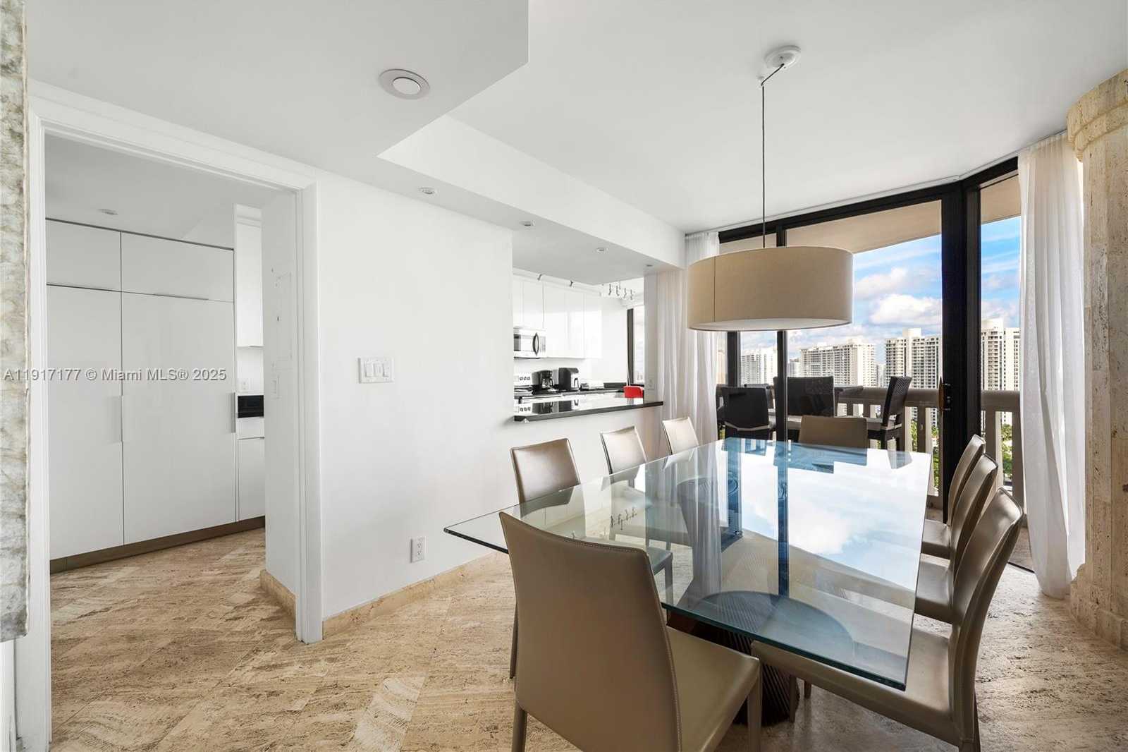 Small Image of 1000 WEST ISLAND BLVD #2407, Aventura Number 8