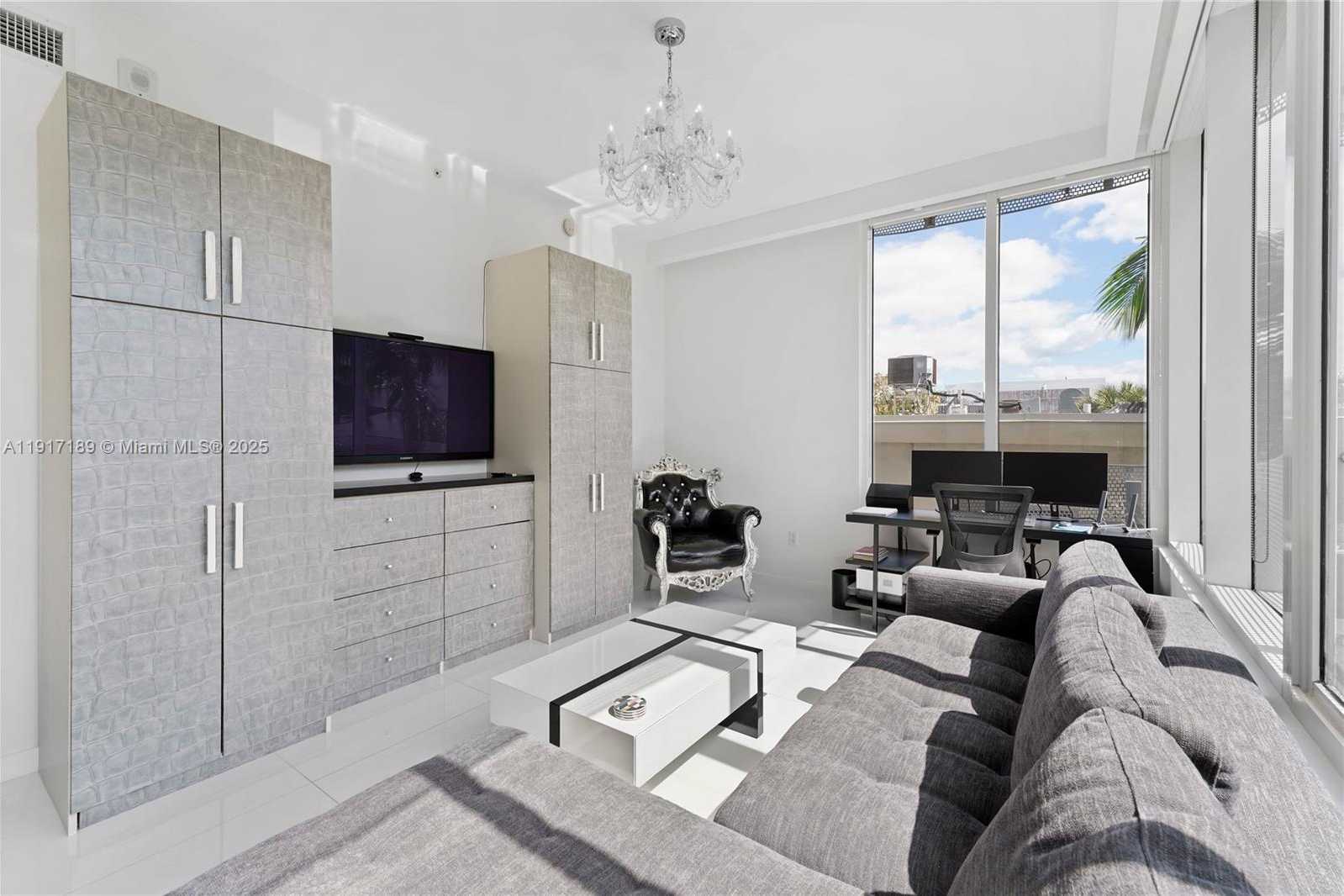 Small Image of 2100 PARK AVE #201, Miami Beach Number 11